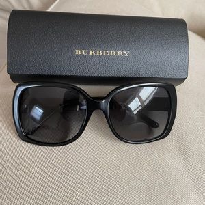 AUTHENTIC POLARIZED BURBERRY SUNGLASSES